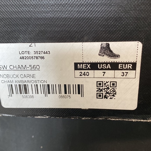 Swiss Brand Boots. Brand New NWT - Picture 5 of 6